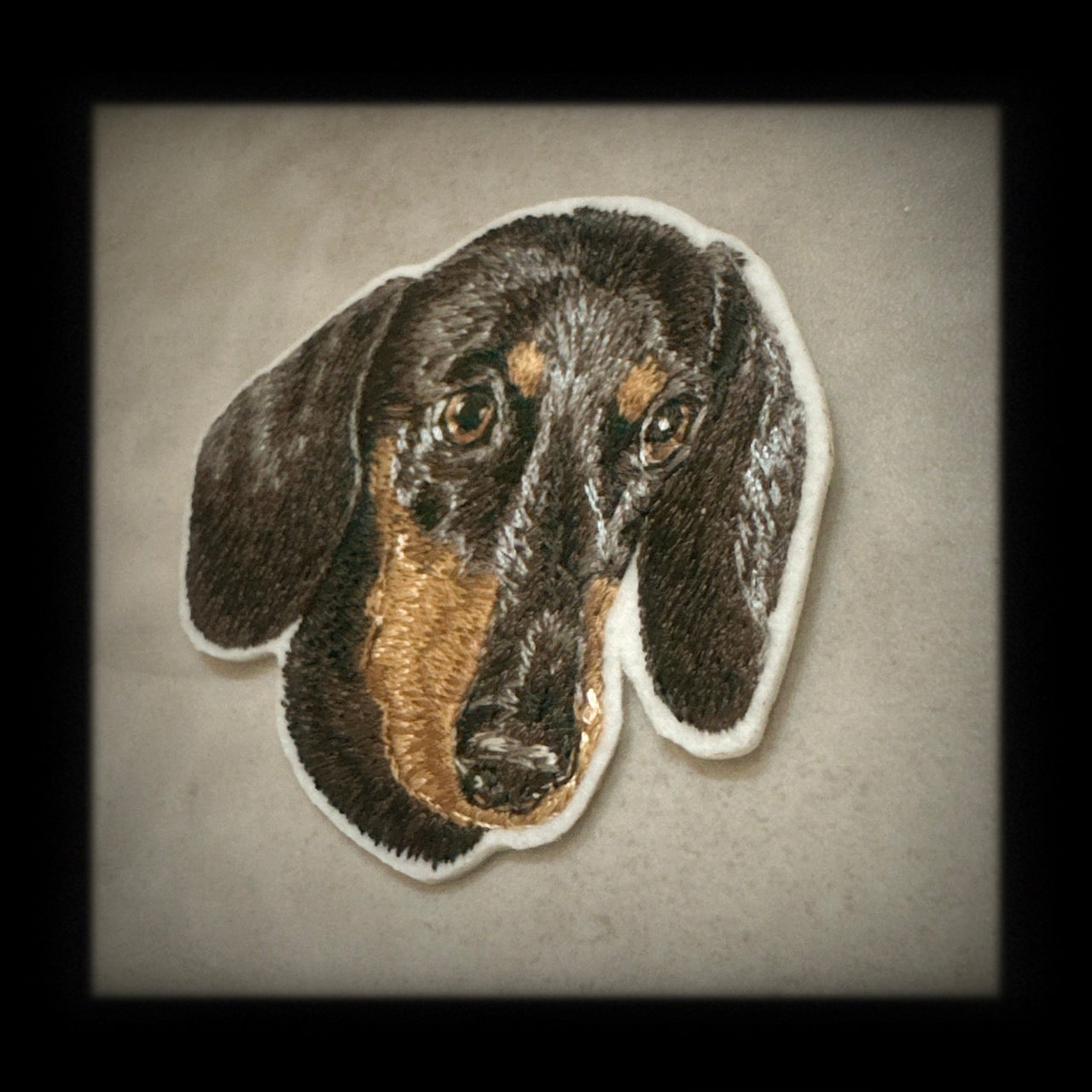 【ダックスフント_1】Dog刺繍ワッペン nui tag ダックスフント