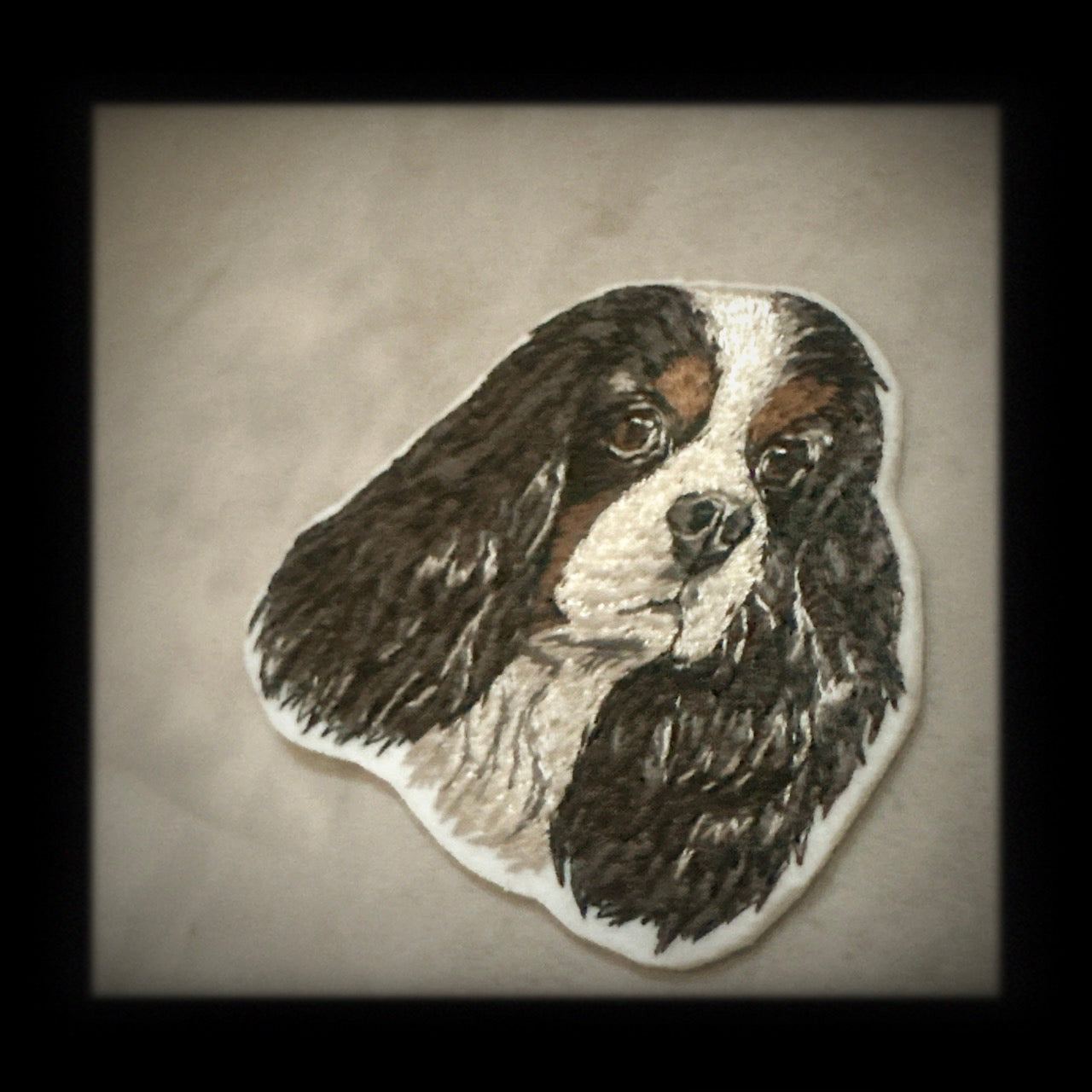 【キャバリア・キング・チャールズ・スパニエル_2】Dog刺繍ワッペン nui tag キャバリア・キング・チャールズ・スパニエル
