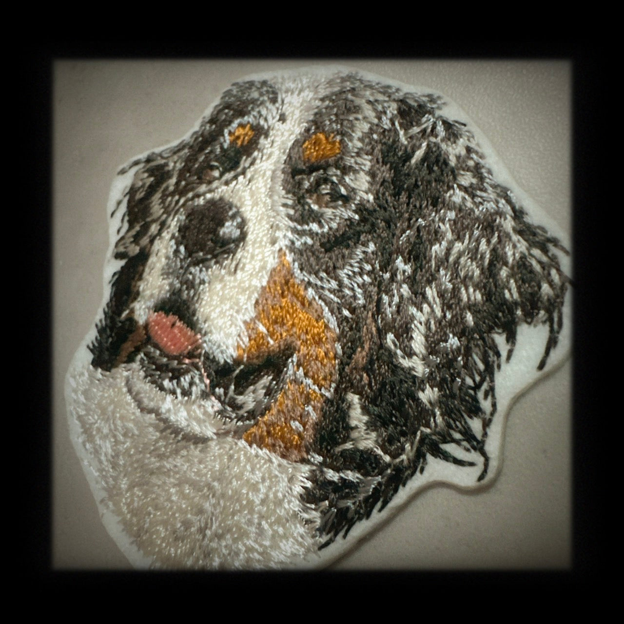 【バーニーズマウンテンドッグ_2】Dog刺繍ワッペン nui tag バーニーズマウンテンドッグ