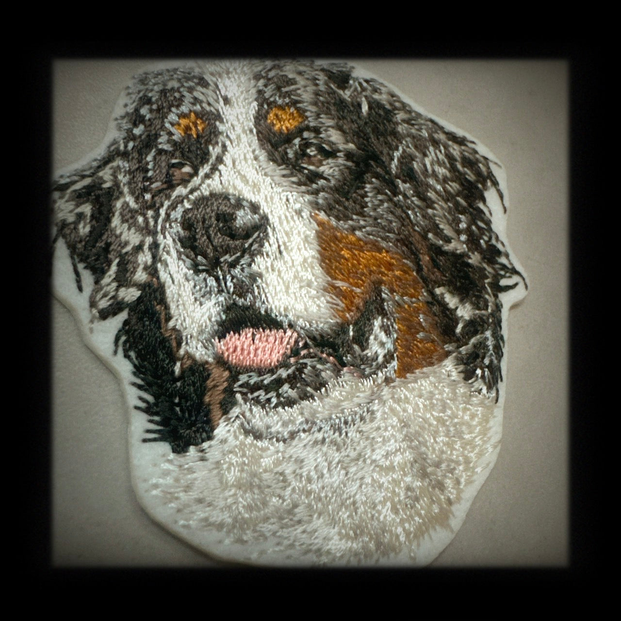 【バーニーズマウンテンドッグ_2】Dog刺繍ワッペン nui tag バーニーズマウンテンドッグ