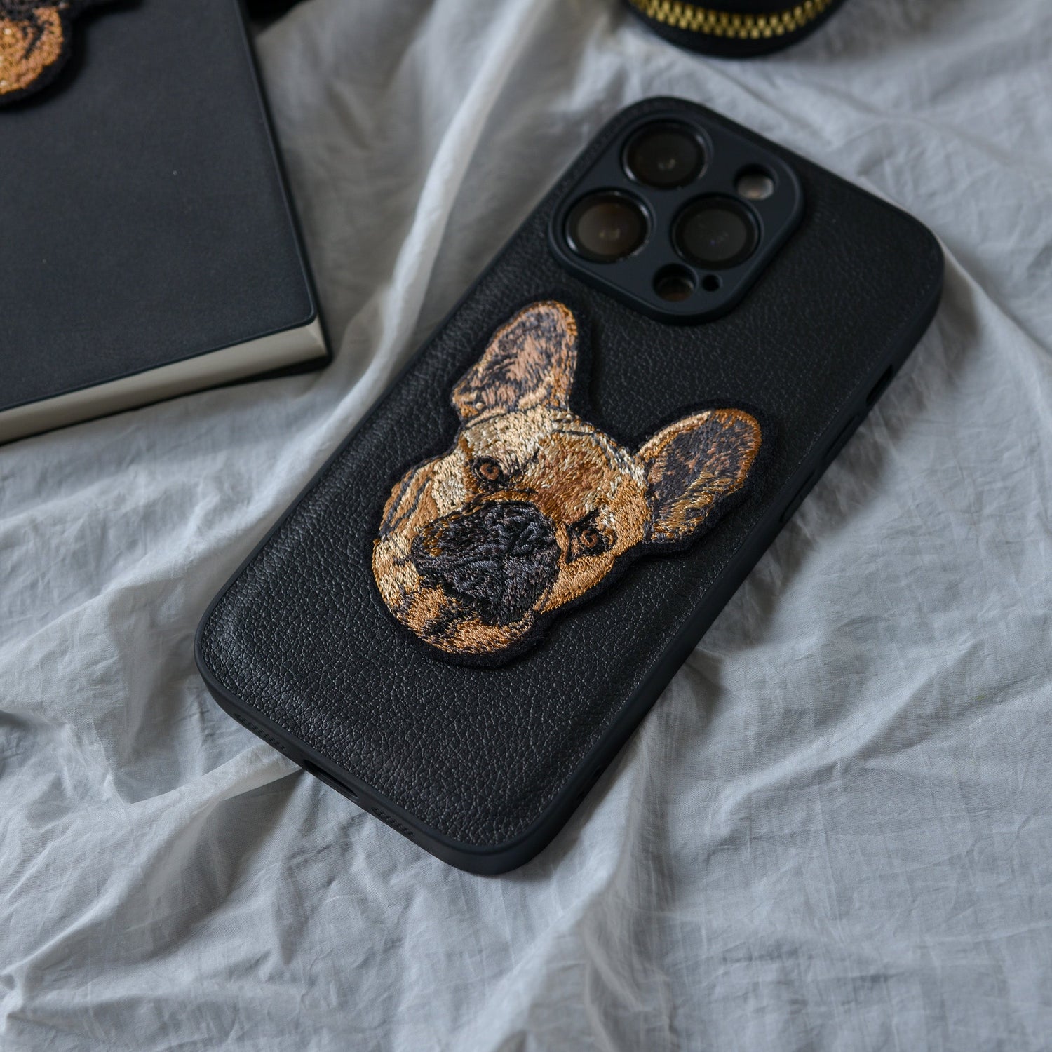 DOG nui tag 犬の刺繍ワッペン