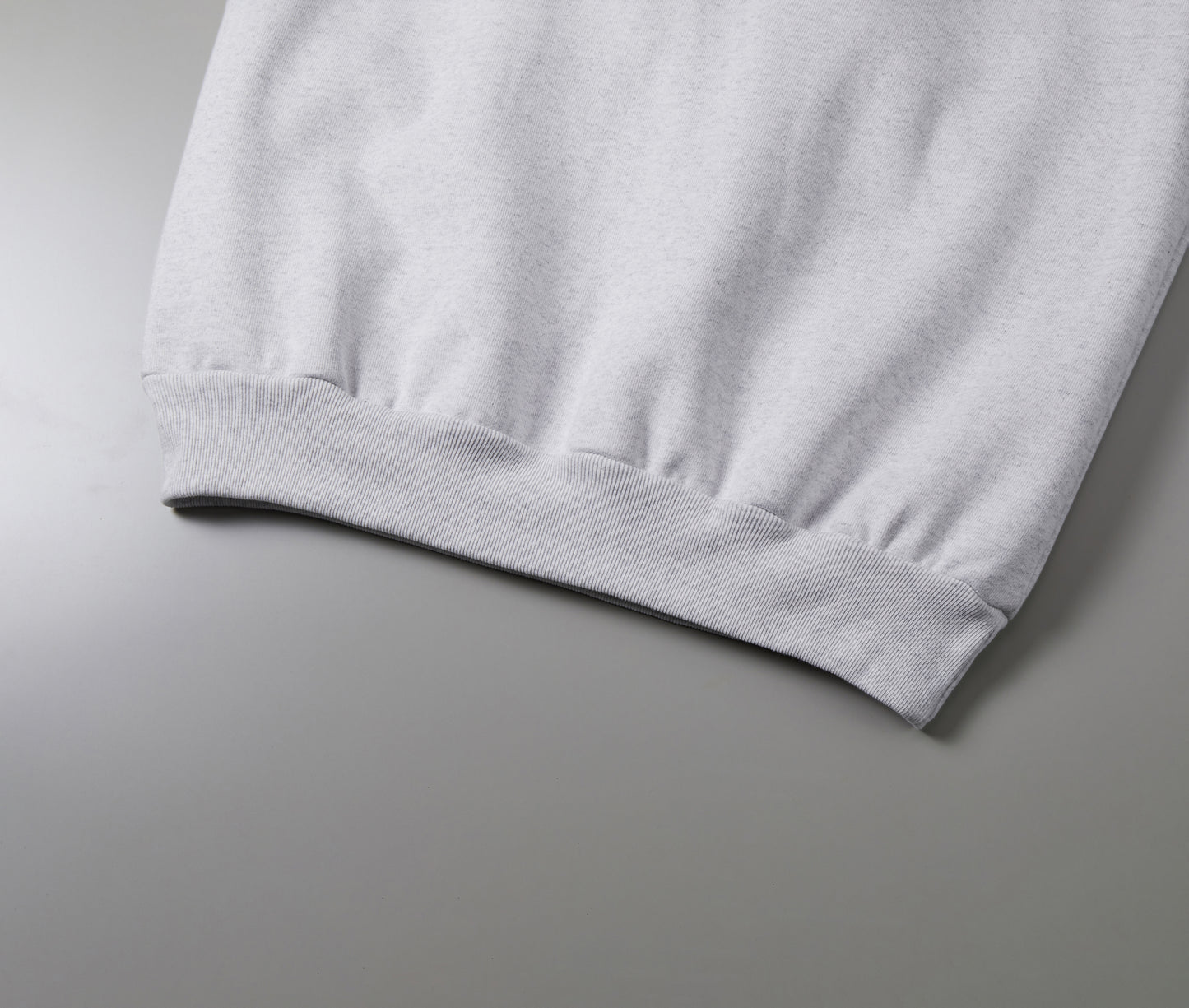 DOG刺繍　クルーネック スウェット（裏起毛）15.0オンス